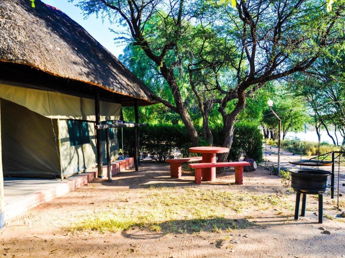 Die Dam - Transkalahari End Resort Gobabis Extérieur photo